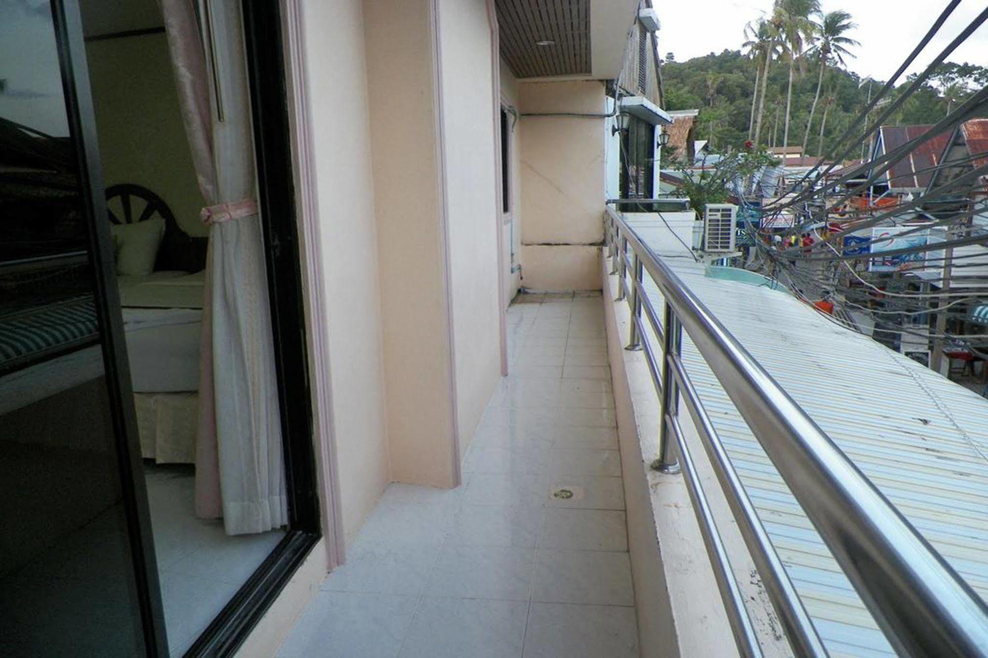 Natacha Hotel Phi Phi Don Exterior foto